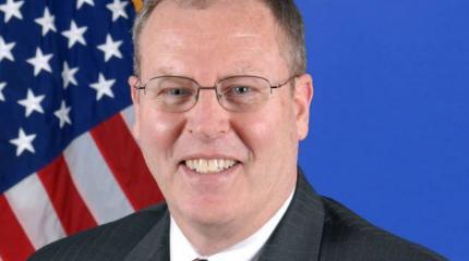 Боб Уорк: Военный потенциал РФ и КНР растет быстрее, чем ожидали США