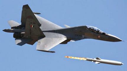 Анонсированы пуски новейших сверхзвуковых крылатых ракет Brahmos с Су-30МКИ Анонсированы пуски новейших сверхзвуковых крылатых ракет Brahmos с Су-30МКИ