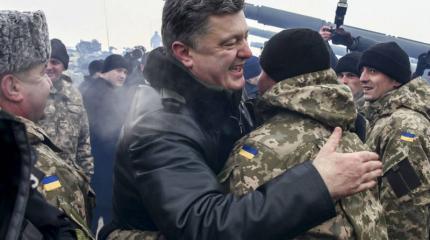 Порошенко подсчитал стоимость дня силовой операции в Донбассе Порошенко подсчитал стоимость дня силовой операции в Донбассе