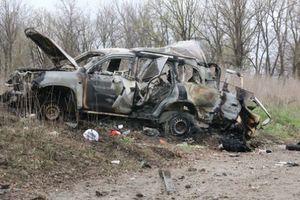 Пройти по минному полю: по следам подрыва автомобиля ОБСЕ Пройти по минному полю: по следам подрыва автомобиля ОБСЕ