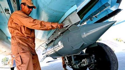 Российская группировка готовится проломить брешь в обороне ИГИЛ в Дейр-эз-Зор Российская группировка готовится проломить брешь в обороне ИГИЛ в Дейр-эз-Зор