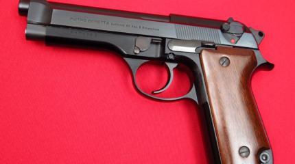 Пистолет Beretta M92