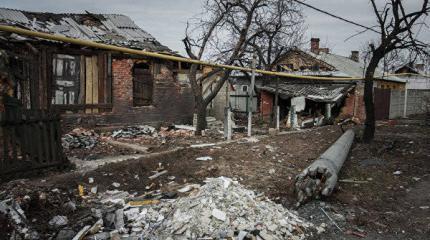 Украинские военные в течение четырех часов обстреливали западную окраину Донецка Украинские военные в течение четырех часов обстреливали западную окраину Донецка