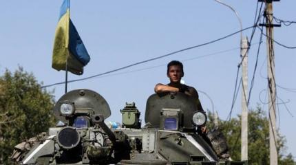 Порошенко подписал закон, который упрощает набор в украинскую армию Порошенко подписал закон, который упрощает набор в украинскую армию