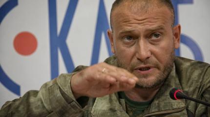 Порошенко «наградил» Яроша за участие в АТО