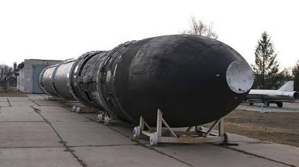 Ядерные поезда и неуязвимые ракеты: топ-5 носителей ядерного оружия России Ядерные поезда и неуязвимые ракеты: топ-5 носителей ядерного оружия России