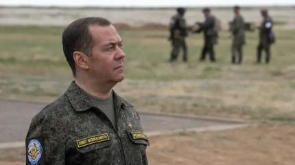 Контрактники идут в российские войска: цифры 2025 года впечатляют Контрактники идут в российские войска: цифры 2025 года впечатляют