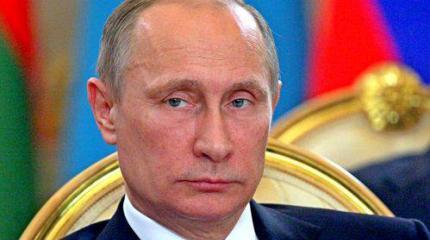 Путин стоит в авангарде борьбы с фашизмом Путин стоит в авангарде борьбы с фашизмом