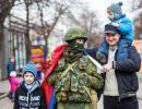Защитить Крым: полуостров ликует, охрана усилена Защитить Крым: полуостров ликует, охрана усилена