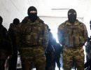 В Славянске вооруженные люди в камуфляже захватили местную милицию В Славянске вооруженные люди в камуфляже захватили местную милицию