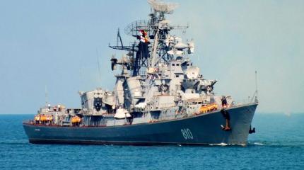 Российский сторожевик «встретил» американский эсминец ракетным залпом Российский сторожевик «встретил» американский эсминец ракетным залпом