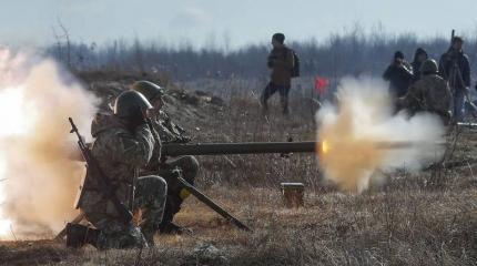Инструкторы НАТО обучают корректировке огня украинских силовиков Инструкторы НАТО обучают корректировке огня украинских силовиков