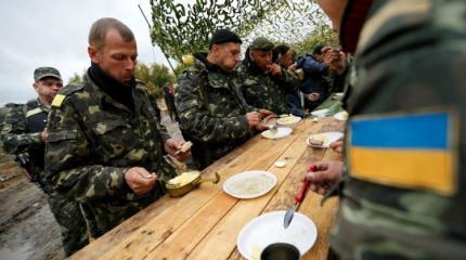 Вместо сала – вода: чем теперь будут кормить солдат ВСУ