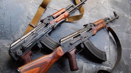Автомат Калашникова по-гречески: НАТО в ярости из-за дружбы Афин с Москвой Автомат Калашникова по-гречески: НАТО в ярости из-за дружбы Афин с Москвой
