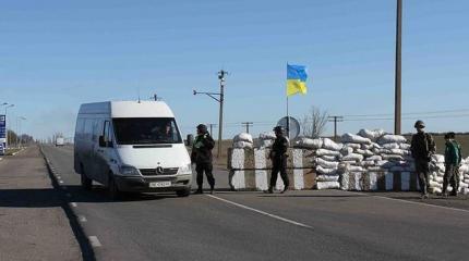 На КПП «Майорское» ВСУ расстреляли автобус с мирными жителями На КПП «Майорское» ВСУ расстреляли автобус с мирными жителями