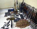 Турция поставила сирийским боевикам «тонны оружия» Турция поставила сирийским боевикам «тонны оружия»