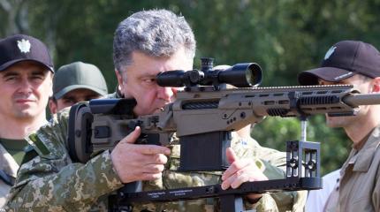 Кровавый план Порошенко: в конце лета в Донбассе разгорится настоящая война Кровавый план Порошенко: в конце лета в Донбассе разгорится настоящая война