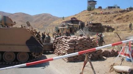 Турецкие военные захватили часть земли Сирии для провоза нефти ДАИШ Турецкие военные захватили часть земли Сирии для провоза нефти ДАИШ