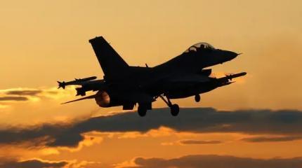 Почему украинский F-16 стал легкой мишенью ПВО России Почему украинский F-16 стал легкой мишенью ПВО России