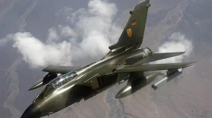 "Ядерными" бомбардировщиками Tornado, возможно, заменят Су-24 на Украине