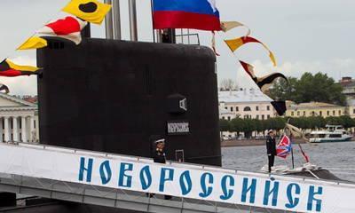 Первая новая подлодка со времен СССР «Новороссийск» вошла в Черное море Первая новая подлодка со времен СССР «Новороссийск» вошла в Черное море