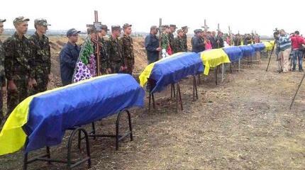 Украинцы в ВСУ идти не хотят. За это их расстреливают Украинцы в ВСУ идти не хотят. За это их расстреливают
