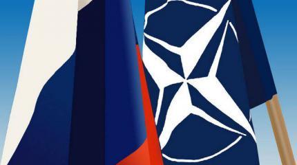 Провоцируя Россию, США рискуют пойти по стопам Гитлера и Наполеона Провоцируя Россию, США рискуют пойти по стопам Гитлера и Наполеона