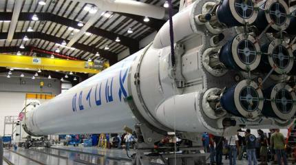 Старт американской ракеты Falcon 9 вновь сорван Старт американской ракеты Falcon 9 вновь сорван