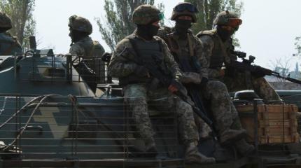 К зиме готовы: украинским военным осенью выдали летние ботинки К зиме готовы: украинским военным осенью выдали летние ботинки