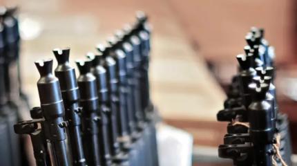 Оружие будущего: первые образцы новейшего пулемёта РПЛ-7 отправили на СВО