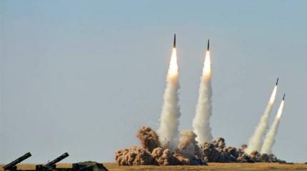 Ракетный козырь: комплексы «Искандер» подрежут крылья ястребам НАТО Ракетный козырь: комплексы «Искандер» подрежут крылья ястребам НАТО