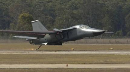 Неудачная посадка самолёта RF-111С