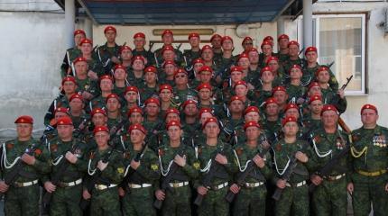 Отличившиеся бойцы Комендантского полка ЛНР награждены медалями Отличившиеся бойцы Комендантского полка ЛНР награждены медалями