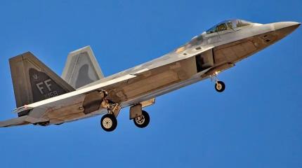 Дорогой и сложный истребитель-невидимка F-22 Raptor снова остался без побед