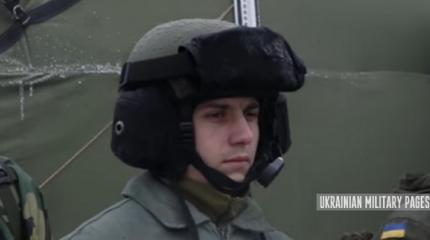 Национальная гвардия Украины тестирует новые шлемы для танкистов Национальная гвардия Украины тестирует новые шлемы для танкистов