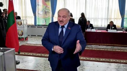 Лукашенко: Беларусь толкают к проведению спецоперации на Украине