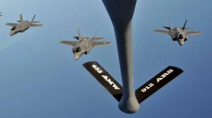 F-22 и F-15: истребители США меняют тактику F-22 и F-15: истребители США меняют тактику