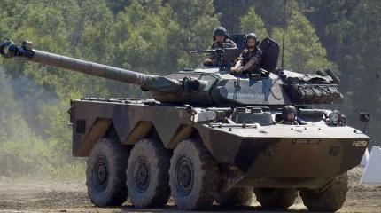 Французкий колесный танк AMX-10RC Французкий колесный танк AMX-10RC