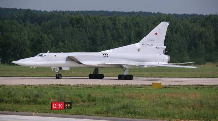 Ту-22М3 с новой авиационной ракетой класса "воздух - поверхность"