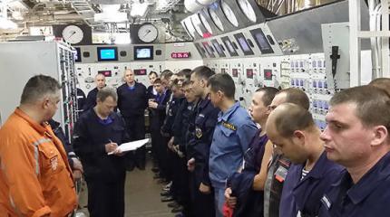 На новейшем спасательном судне ВМФ России «Игорь Белоусов» успешно произведен первый водолазный спуск На новейшем спасательном судне ВМФ России «Игорь Белоусов» успешно произведен первый водолазный спуск
