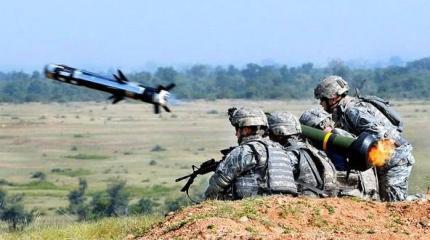 Враг у ворот: зачем НАТО провело крупнейшие учения у границ России?