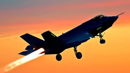 F-35 уничтожает самолеты противника не стреляя