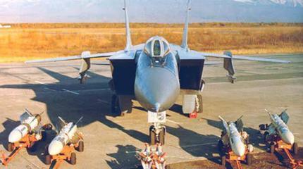 Ракета «воздух-воздух» большой дальности Р-33 Ракета «воздух-воздух» большой дальности Р-33
