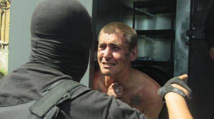 Украинские каратели безнаказанно убивают людей Украинские каратели безнаказанно убивают людей