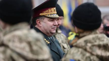 Стала известна зарплата министра обороны Украины Стала известна зарплата министра обороны Украины
