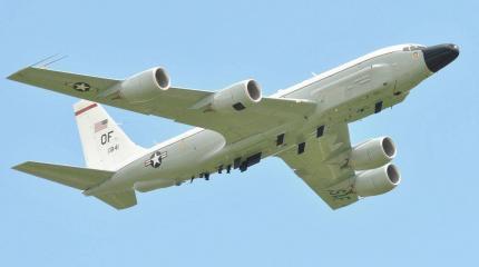 Визиты RC-135W в Черное море связаны со скорым появлением F-16 у Украины