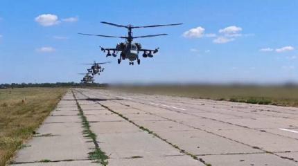 Мощь армейской авиации: вертолёты Ka-52 разгромили технику ВСУ под Курском 