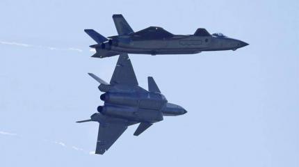 Китайский прайс: Истребитель J-20 «победил» Су-30 17 раз подряд