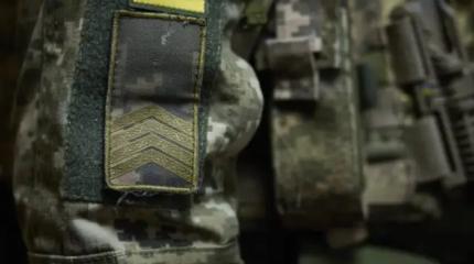 Солдаты бегут, офицеры исчезают: друга Порошенко уволили из ВСУ