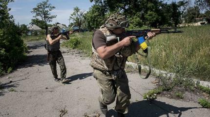 Украинские силовики готовятся к наступлению на Донбассе Украинские силовики готовятся к наступлению на Донбассе